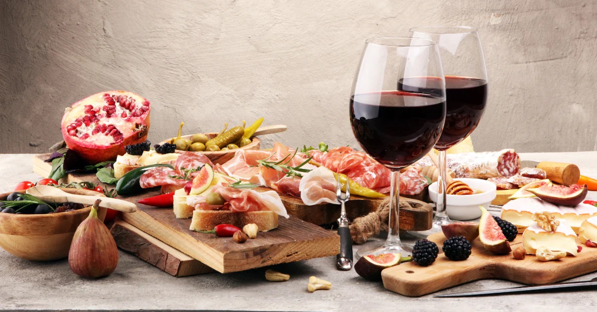 Healthy Pairings: Low-Sugar Wines and Clean Eating Snacks